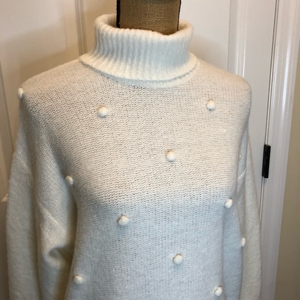 Karen Kane White Pom Dot Sweater size Small - Picture 3 of 6